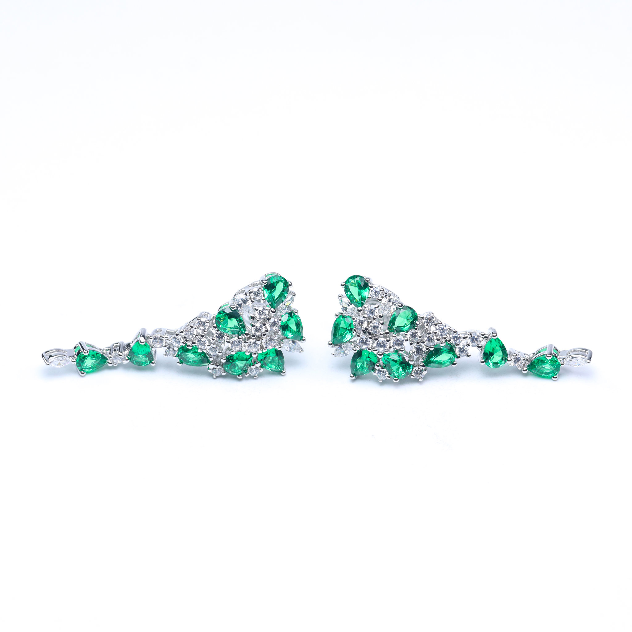 Picture of 18K Gold Plated Emerald Cluster Stud Earrings with Cubic Zirconia